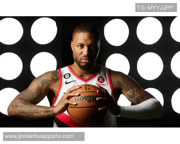 比卢普斯被捕引发球队临时会议气氛紧张尴尬难以言表